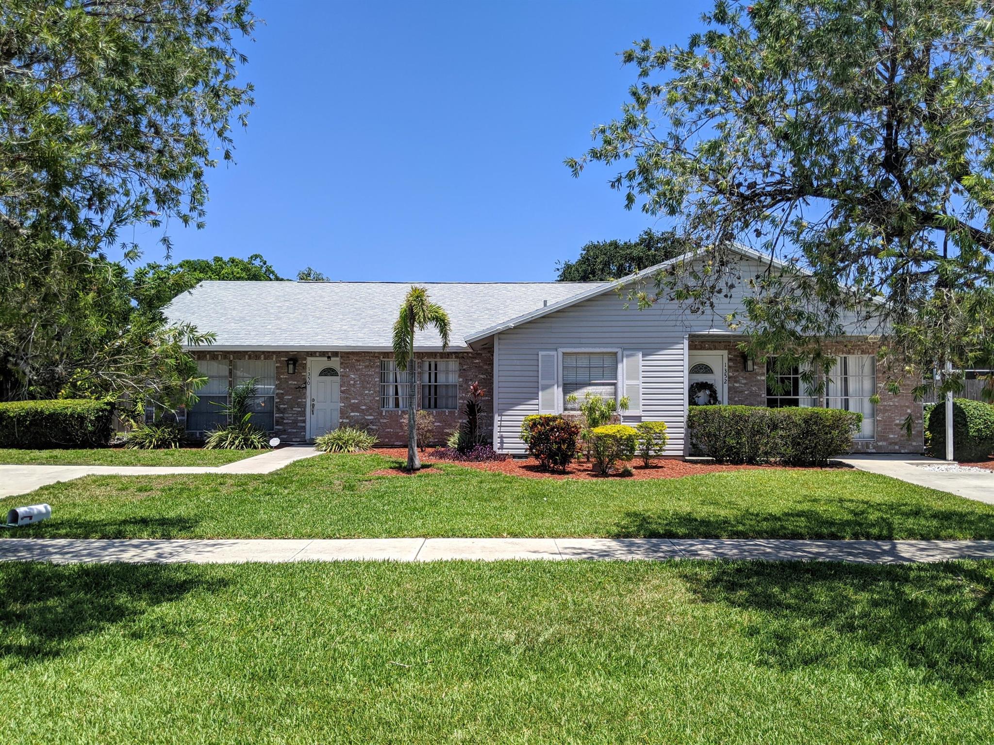 Sweet 3 bedroom, 2 bath, fully furnished villa (1/2 of duplex) with fenced yard and accordion shutters available for summer (off-season) rental only. Unit already booked for the winter season so only available through end of November. King Master, Queen 2nd bedroom and Full 3rd bedroom! Tenant pays all utilities, and Owner pays for the Lawn Service. Available only May - December 2025.