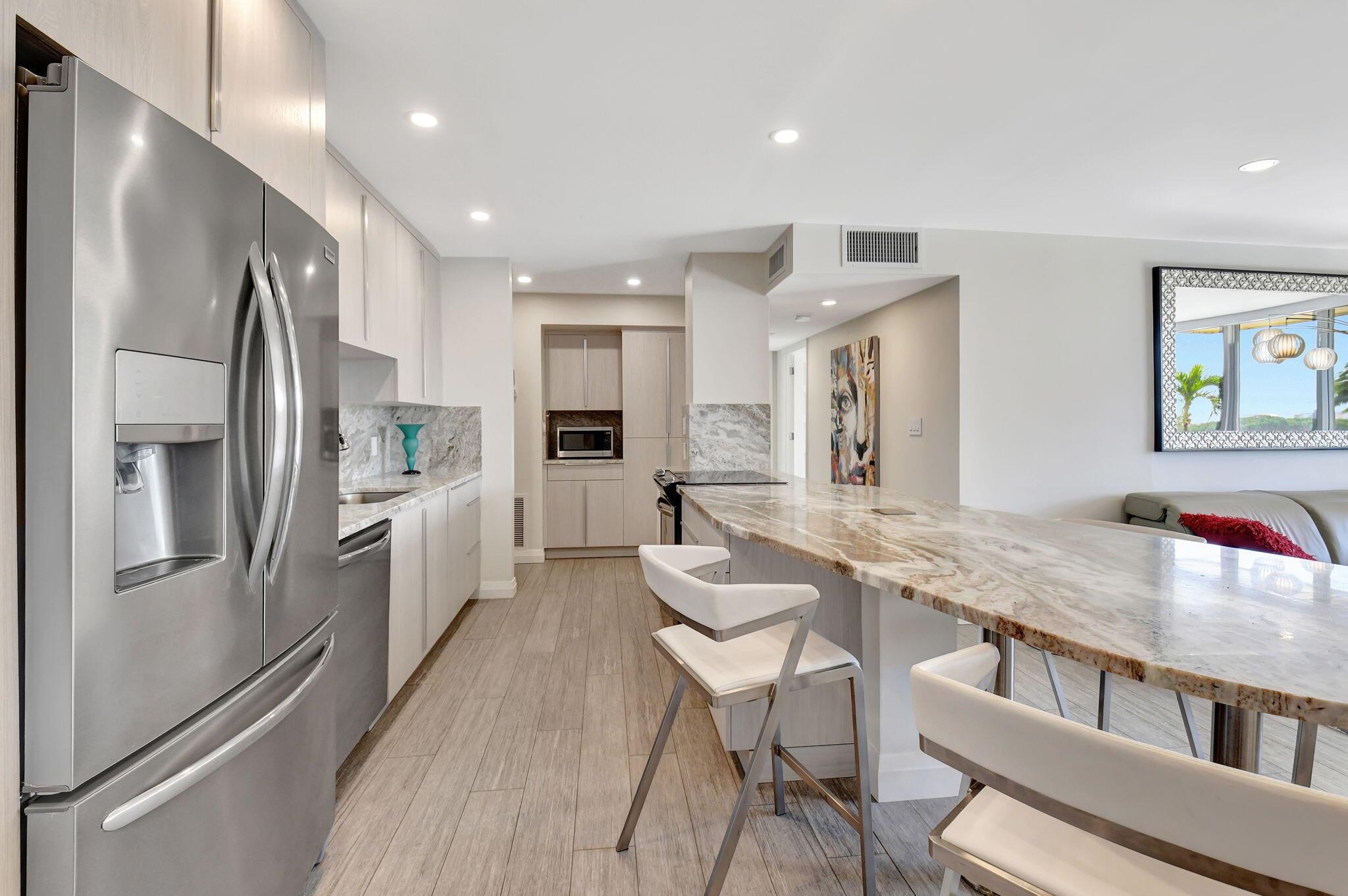 2121 N Ocean Boulevard 205w