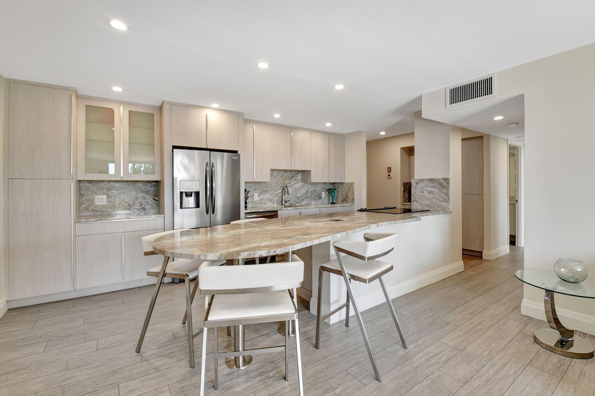 2121 N Ocean Boulevard 205w