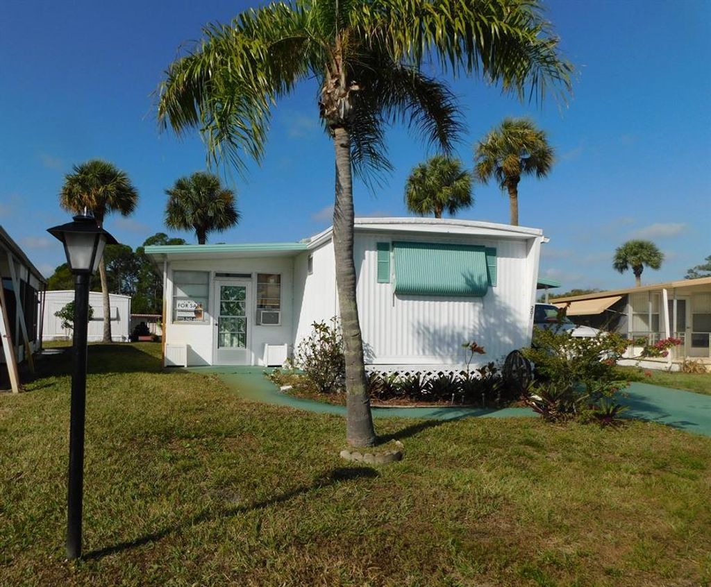 Photo of 201 SE Easy Street, Stuart, FL 34994 (MLS # R10670359)