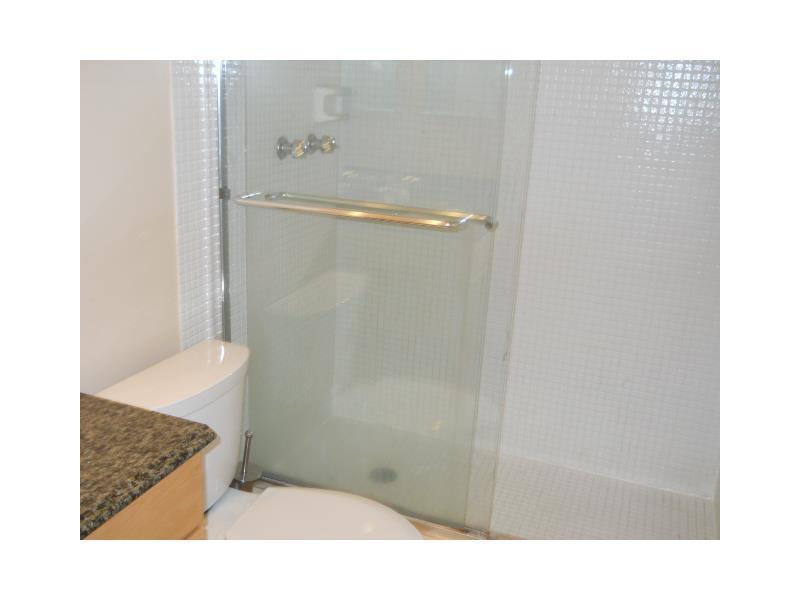 PALM-AIRE C C APTS 38 CON - Residential Lease