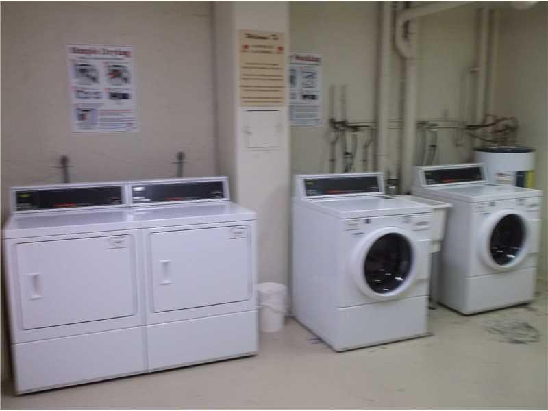 PALM-AIRE C C APTS 38 CON - Residential Lease