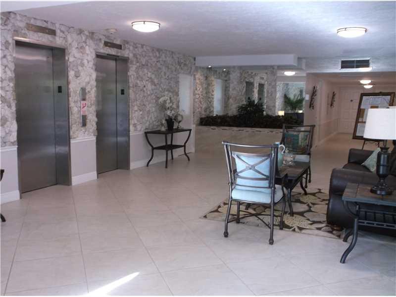 PALM-AIRE C C APTS 38 CON - Residential Lease