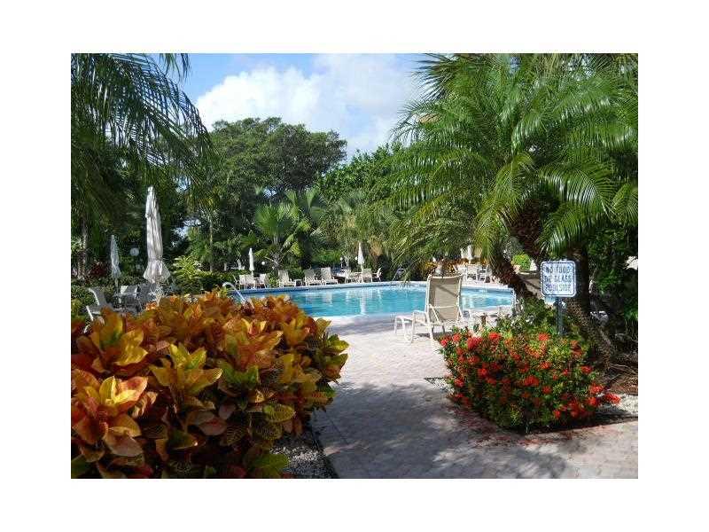 PALM-AIRE C C APTS 38 CON - Residential Lease