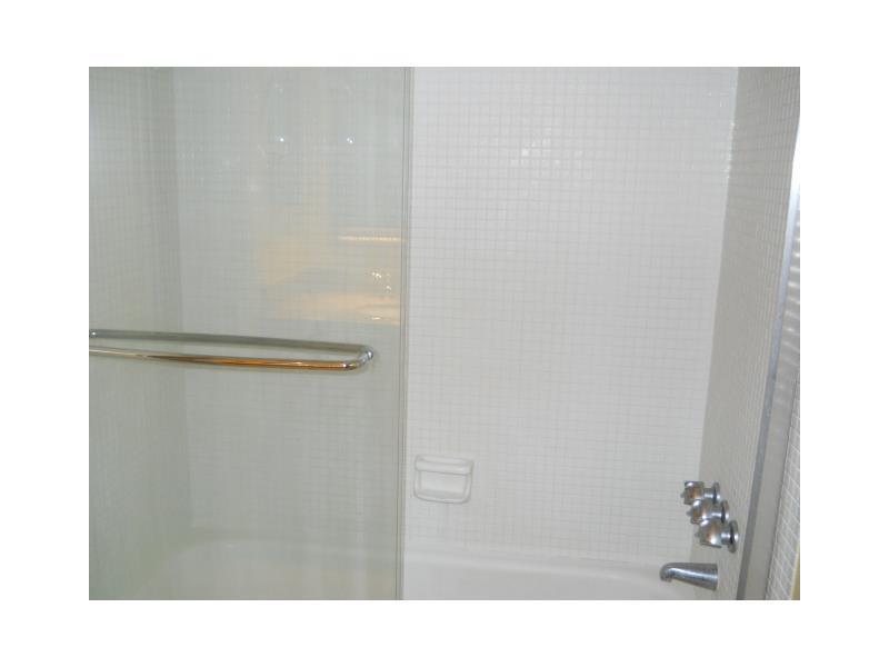 PALM-AIRE C C APTS 38 CON - Residential Lease