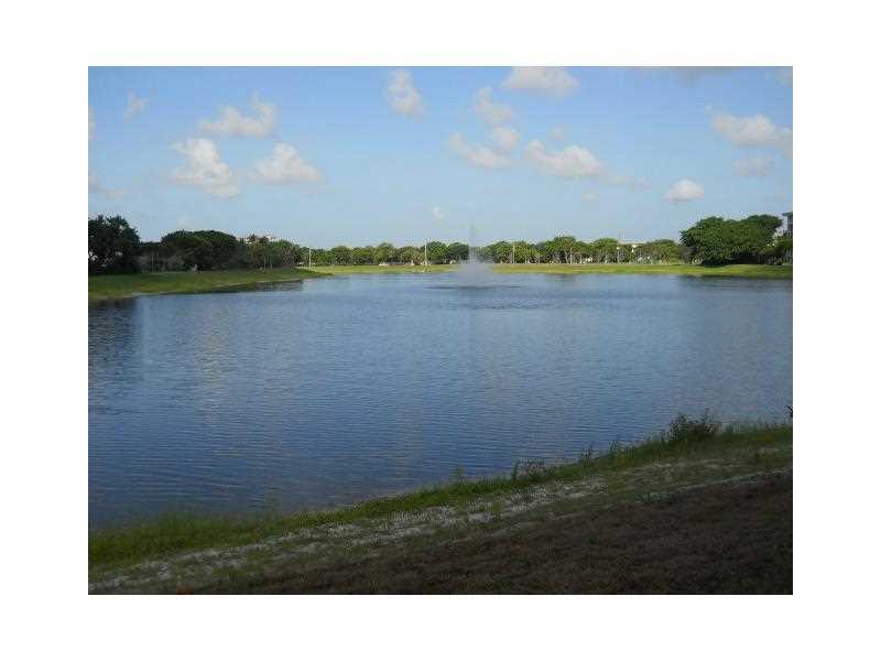 PALM-AIRE C C APTS 38 CON - Residential Lease