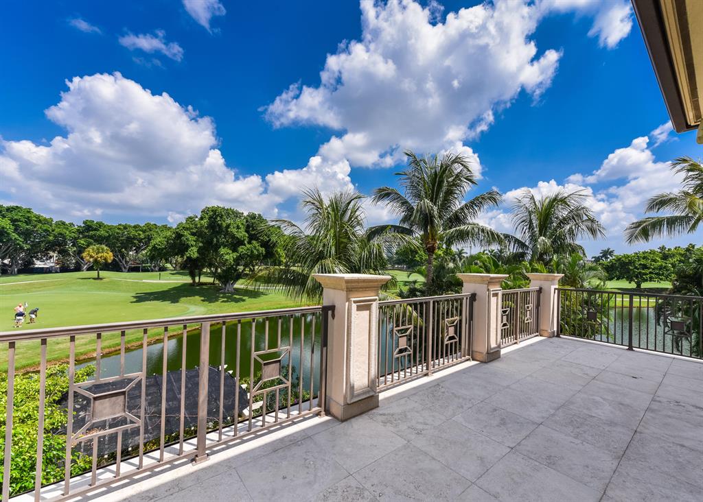 MIZNER LAKE ESTATES - Residential