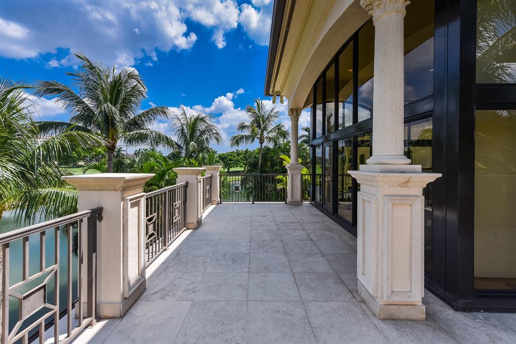 MIZNER LAKE ESTATES - Residential