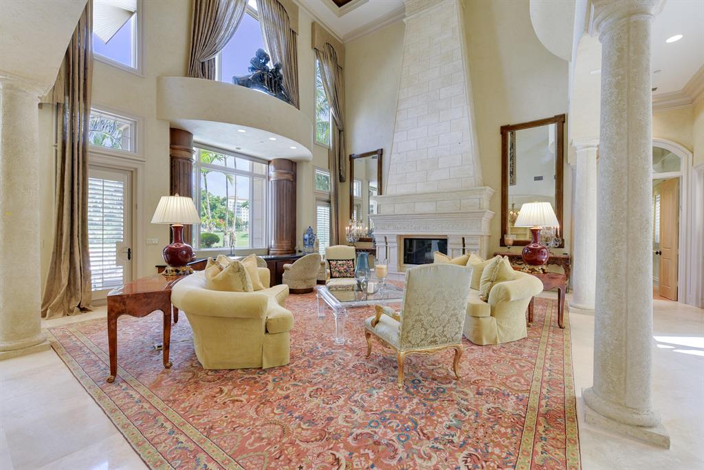 MIZNER LAKE ESTATES - Residential