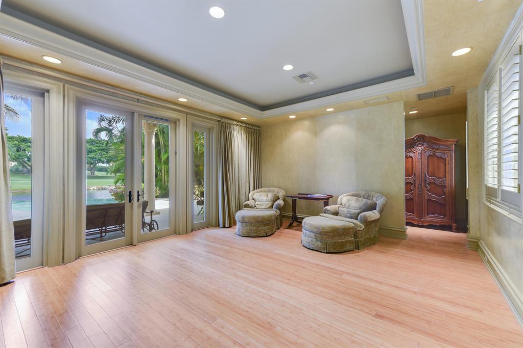 MIZNER LAKE ESTATES - Residential