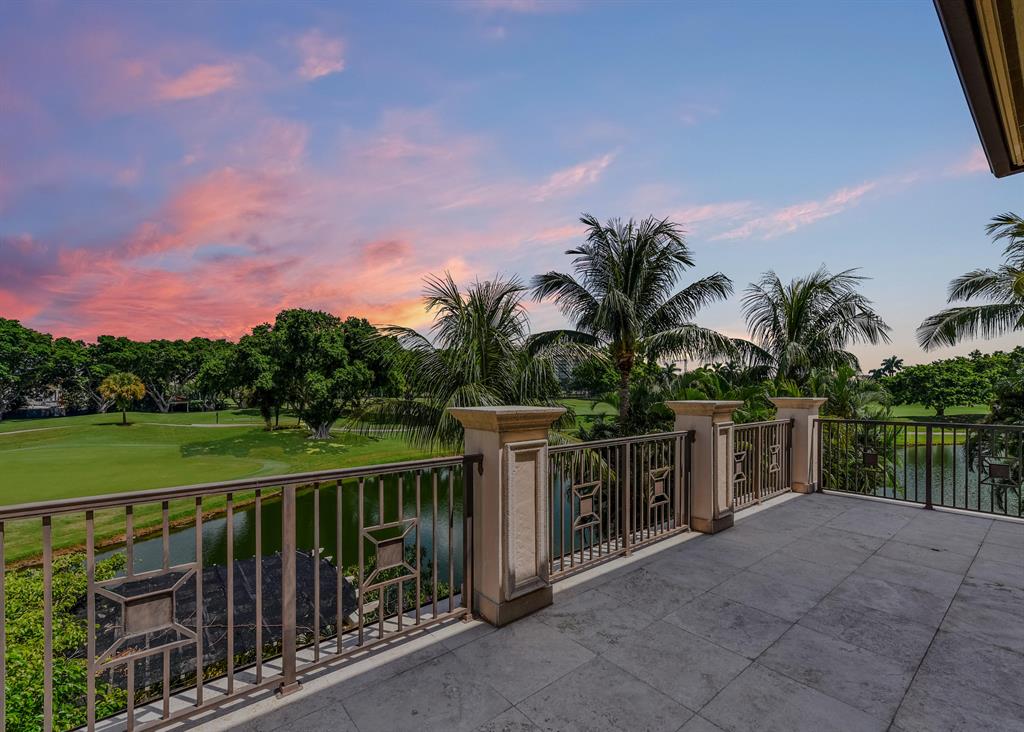 MIZNER LAKE ESTATES - Residential