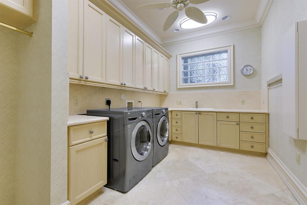 MIZNER LAKE ESTATES - Residential