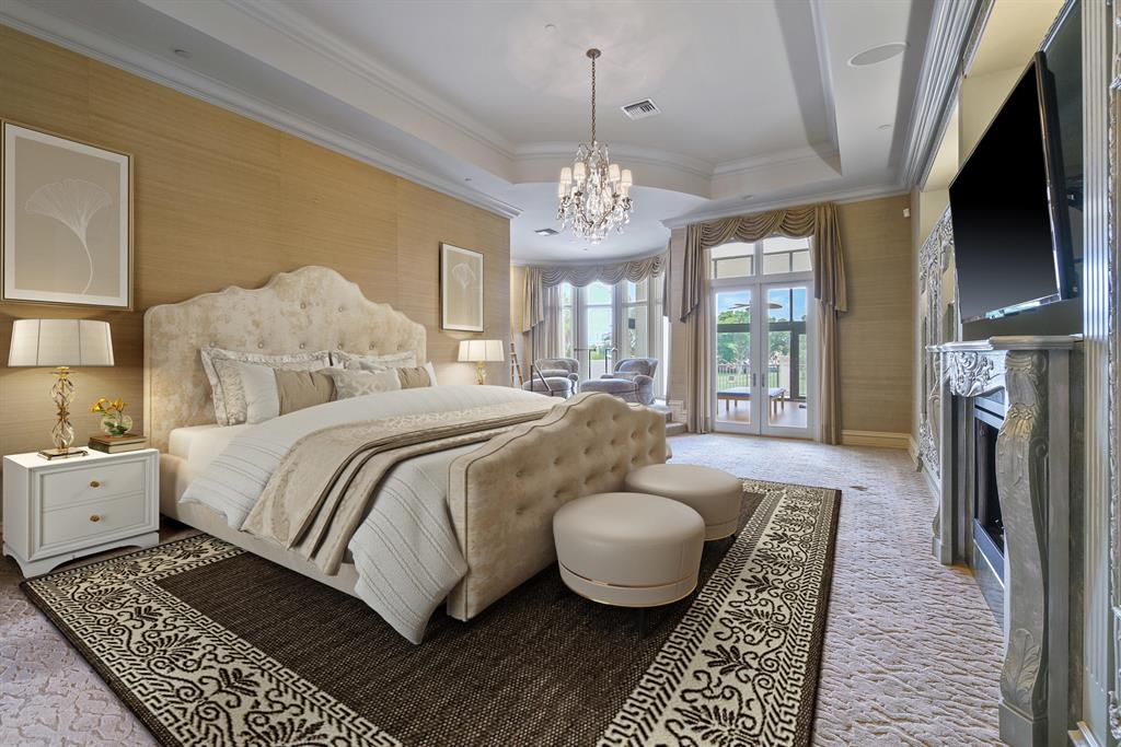 MIZNER LAKE ESTATES - Residential