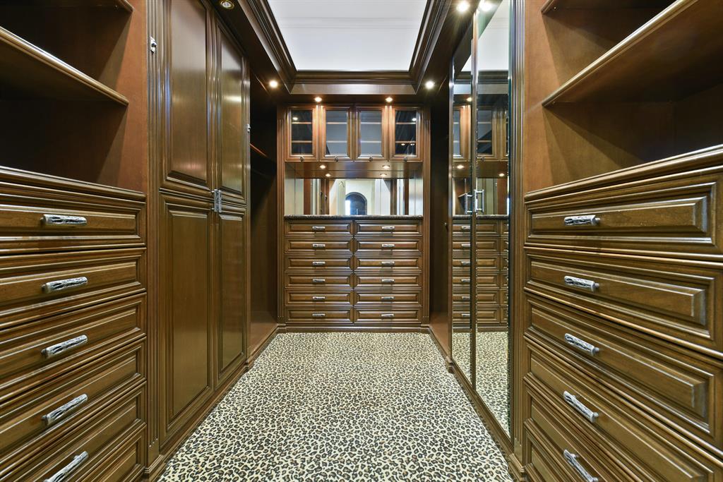 MIZNER LAKE ESTATES - Residential