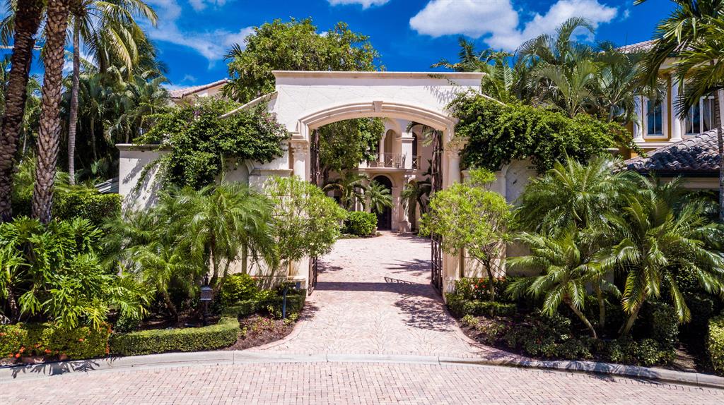 MIZNER LAKE ESTATES - Residential