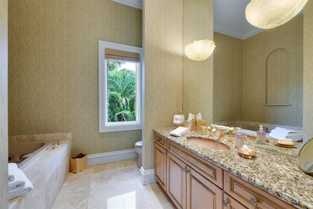 MIZNER LAKE ESTATES - Residential