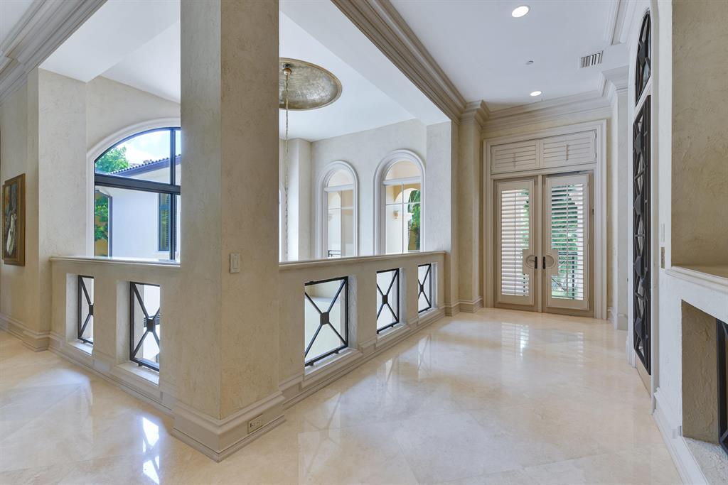 MIZNER LAKE ESTATES - Residential