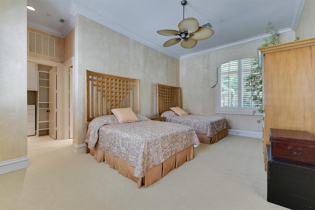 MIZNER LAKE ESTATES - Residential