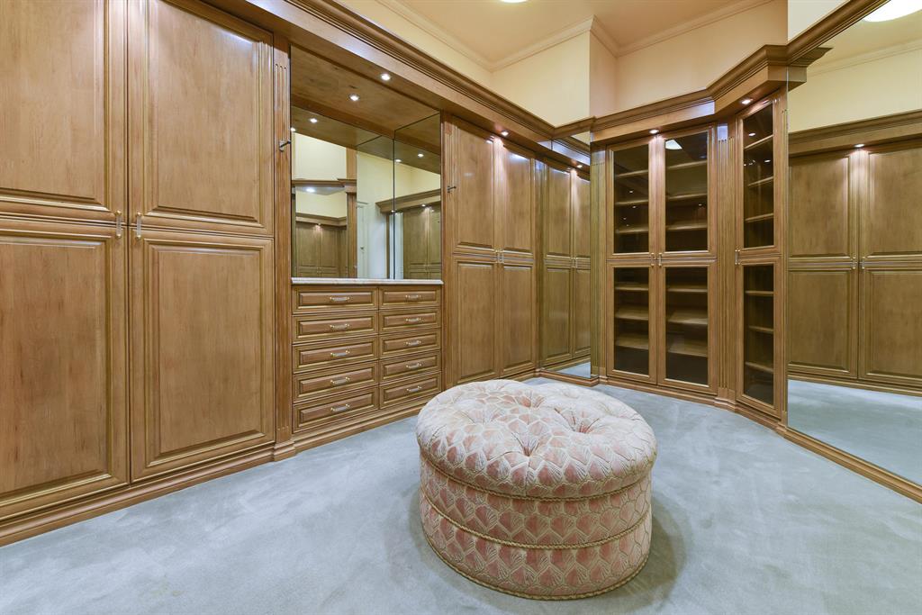 MIZNER LAKE ESTATES - Residential