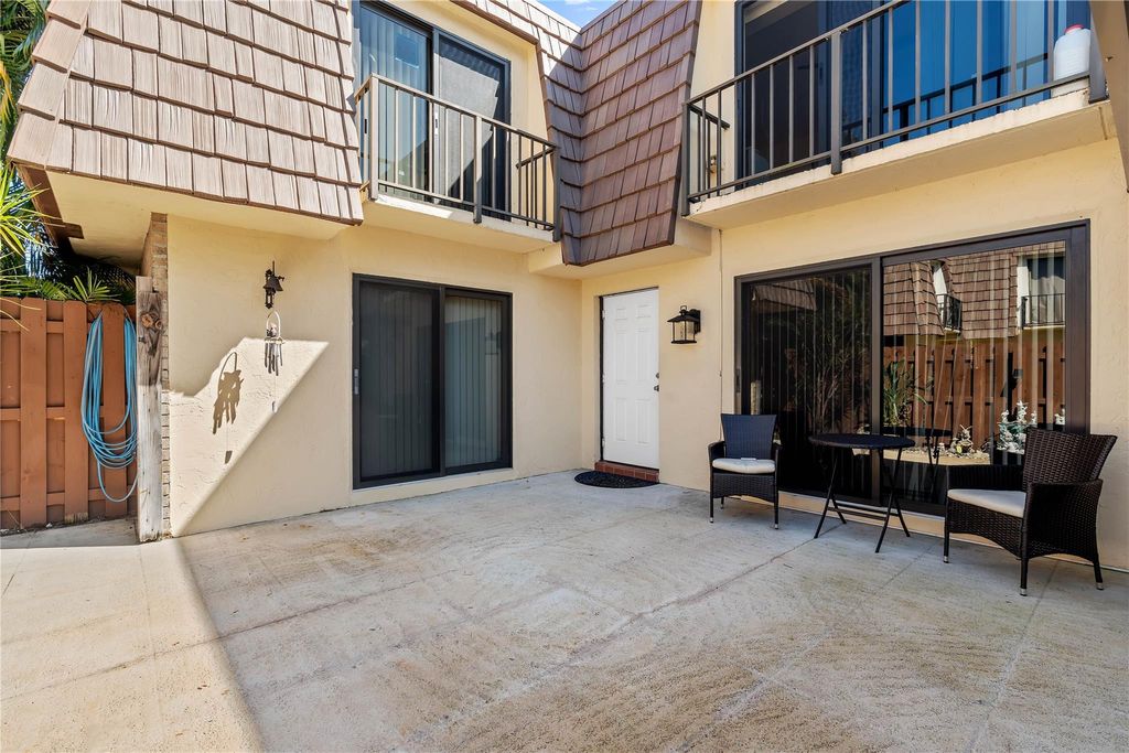 Photo of 581 Springdale Cir #58-A, Palm Springs, FL 33461 (MLS # F10530787)