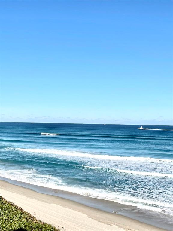 EMERAUDE CONDO - Residential