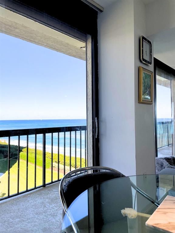 EMERAUDE CONDO - Residential