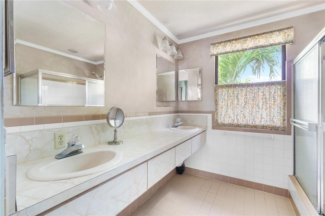 OAKLAND PARK SECOND ADD - Residential