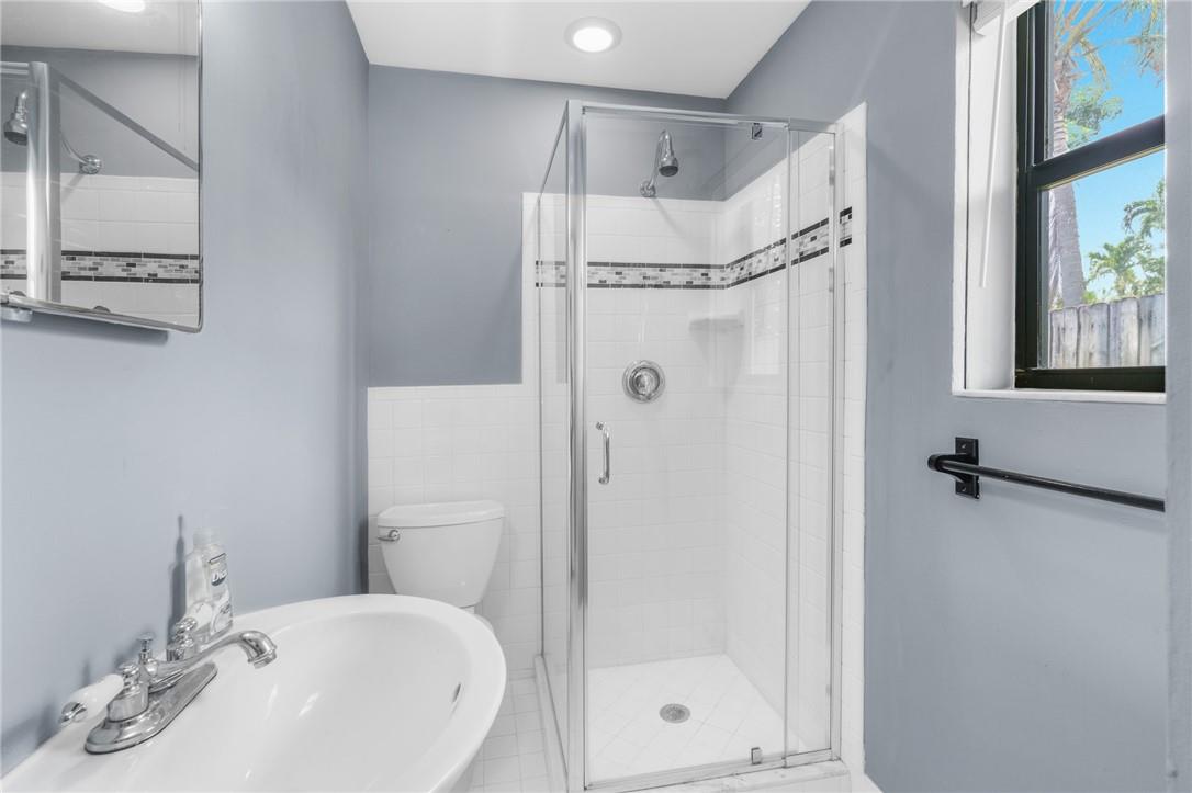 OAKLAND PARK SECOND ADD - Residential