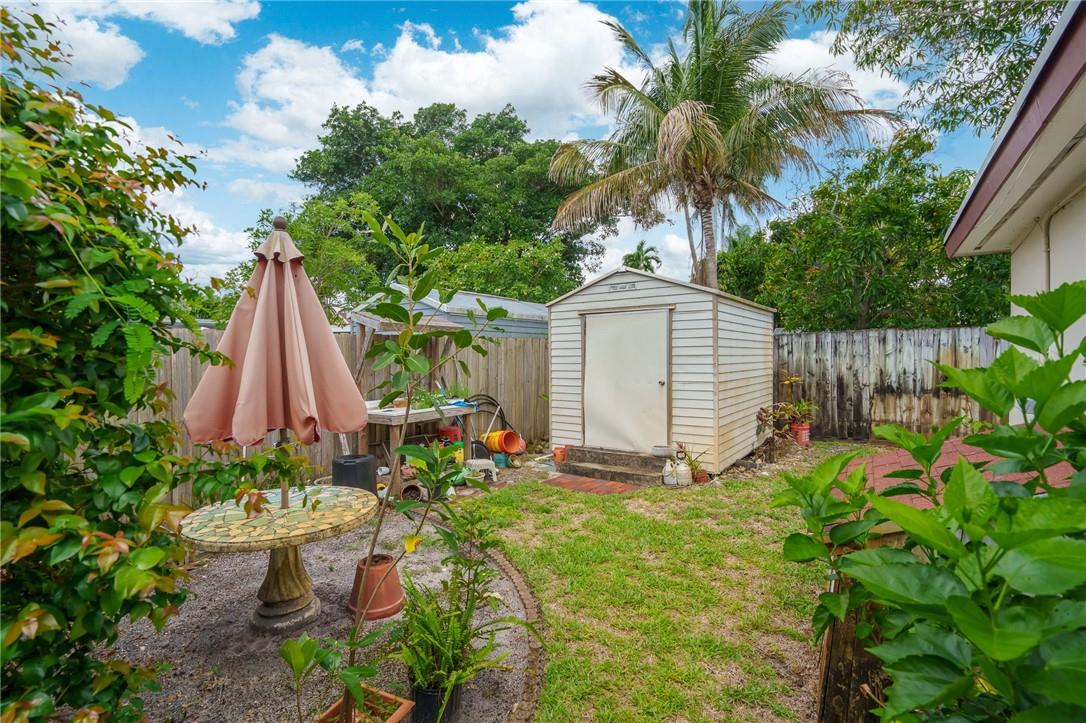 OAKLAND PARK SECOND ADD - Residential