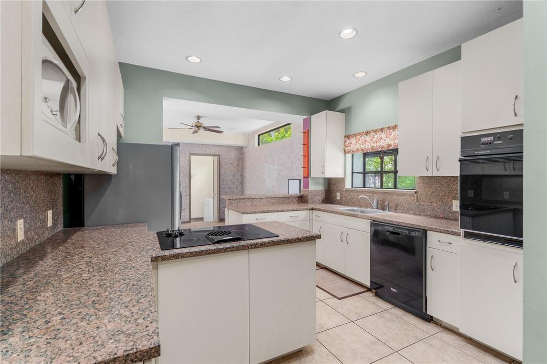 OAKLAND PARK SECOND ADD - Residential