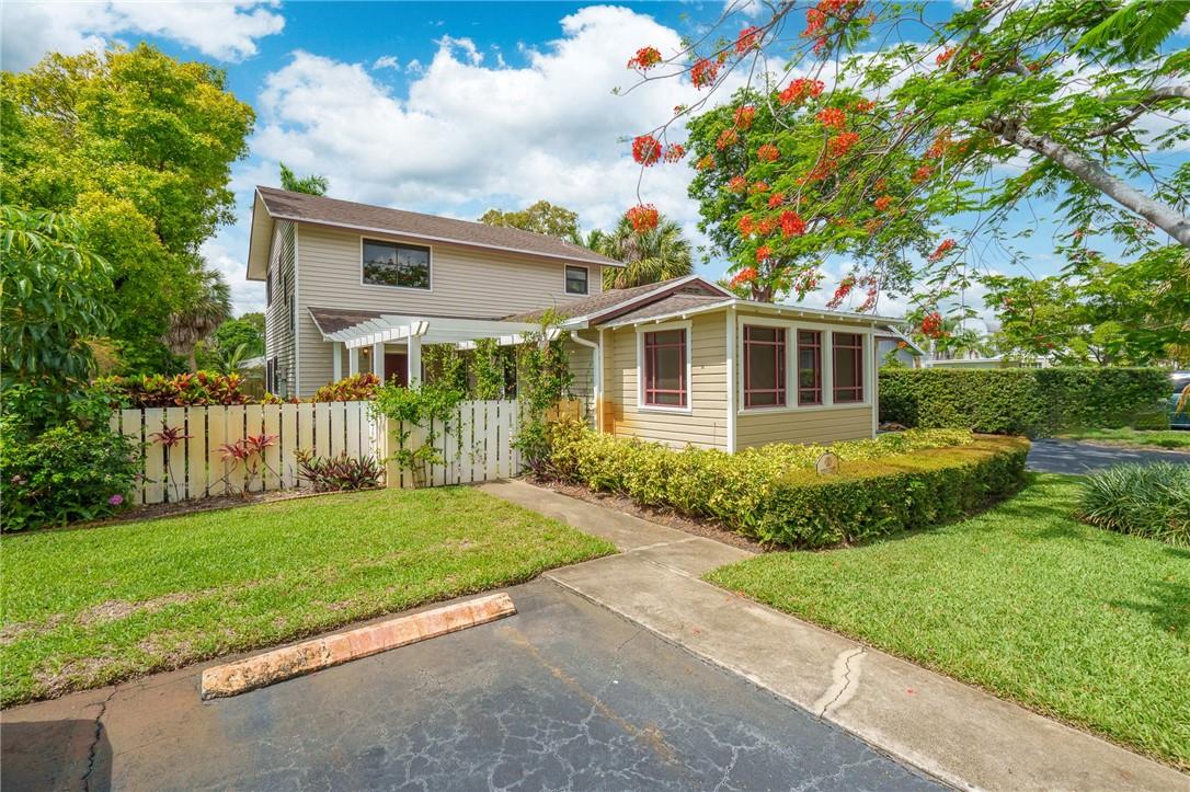 OAKLAND PARK SECOND ADD - Residential