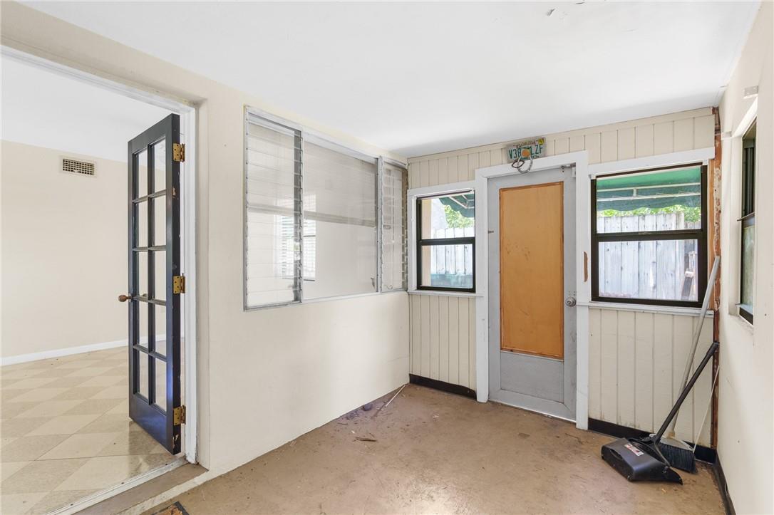 OAKLAND PARK SECOND ADD - Residential