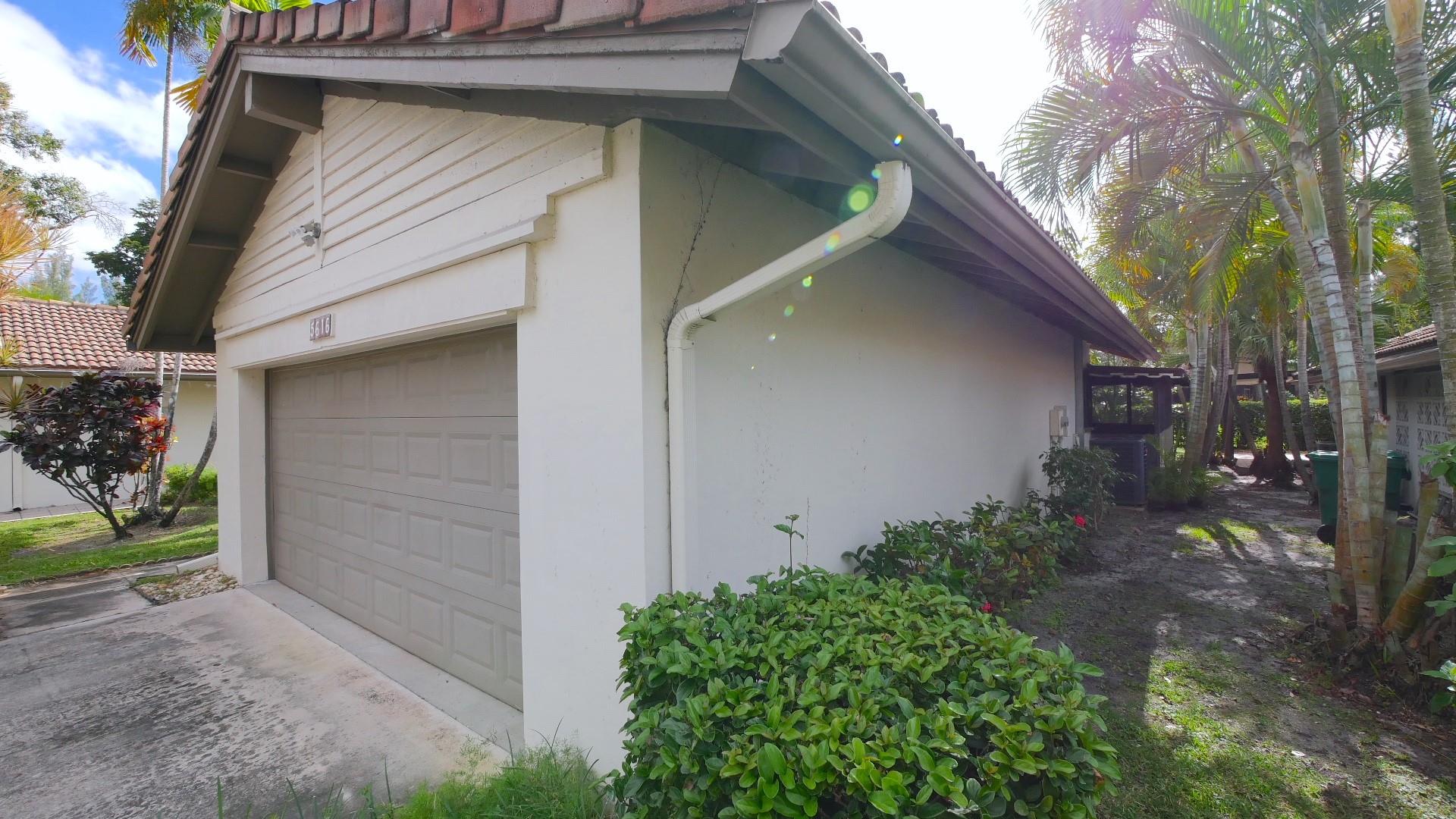 hills of inverrary - Residential