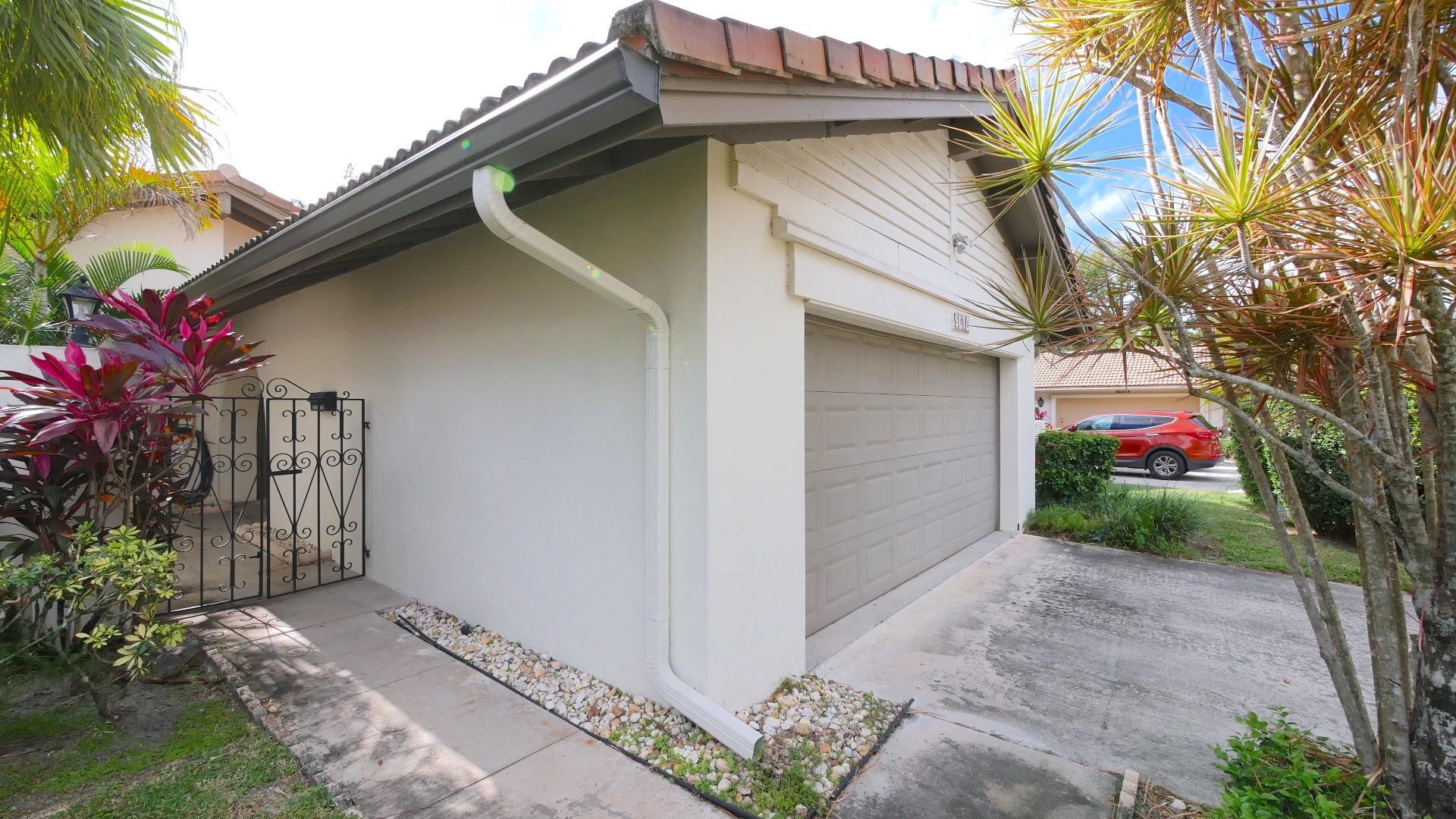 hills of inverrary - Residential