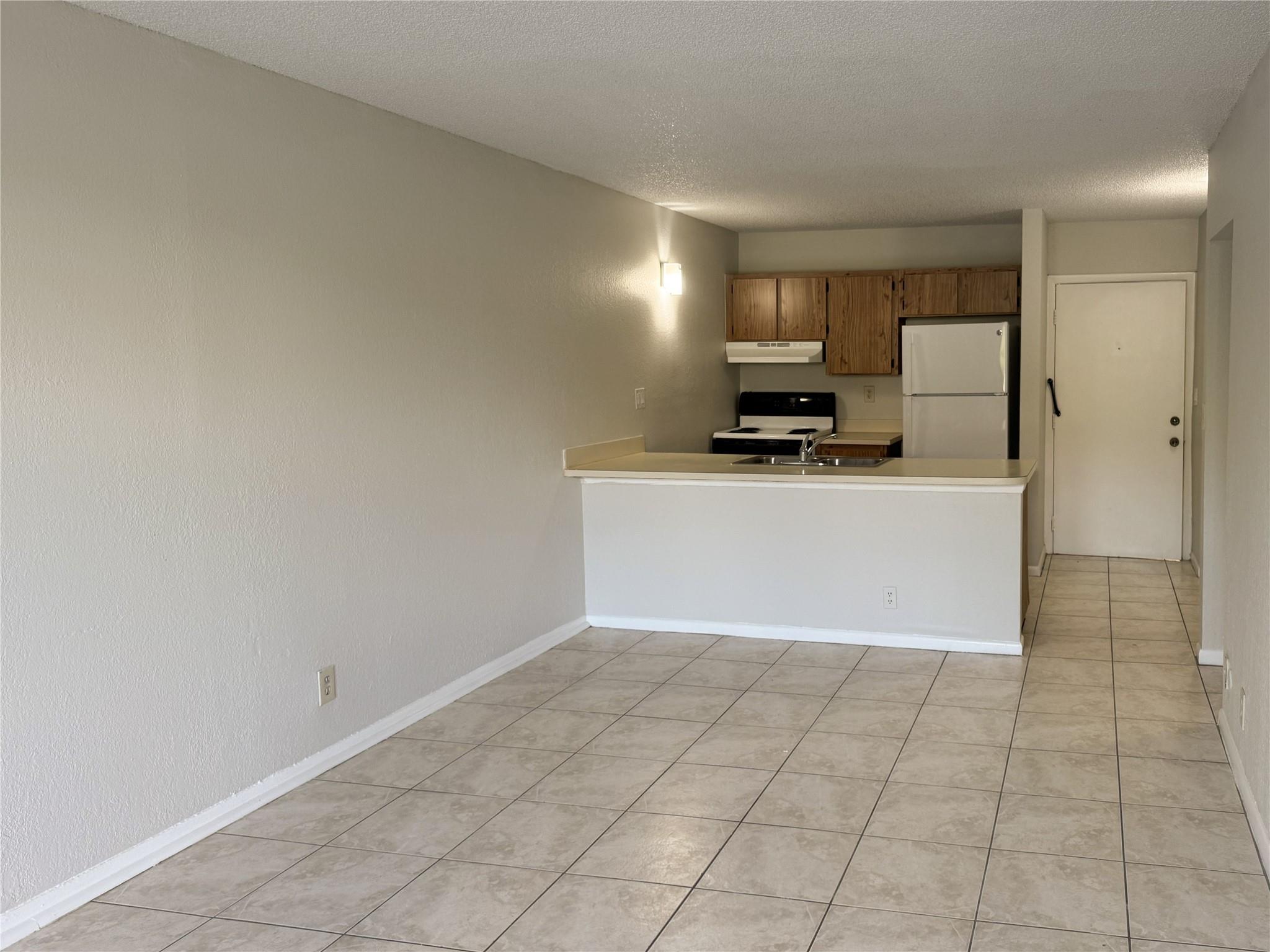 Coral Spgs Tower Club II - Residential Lease