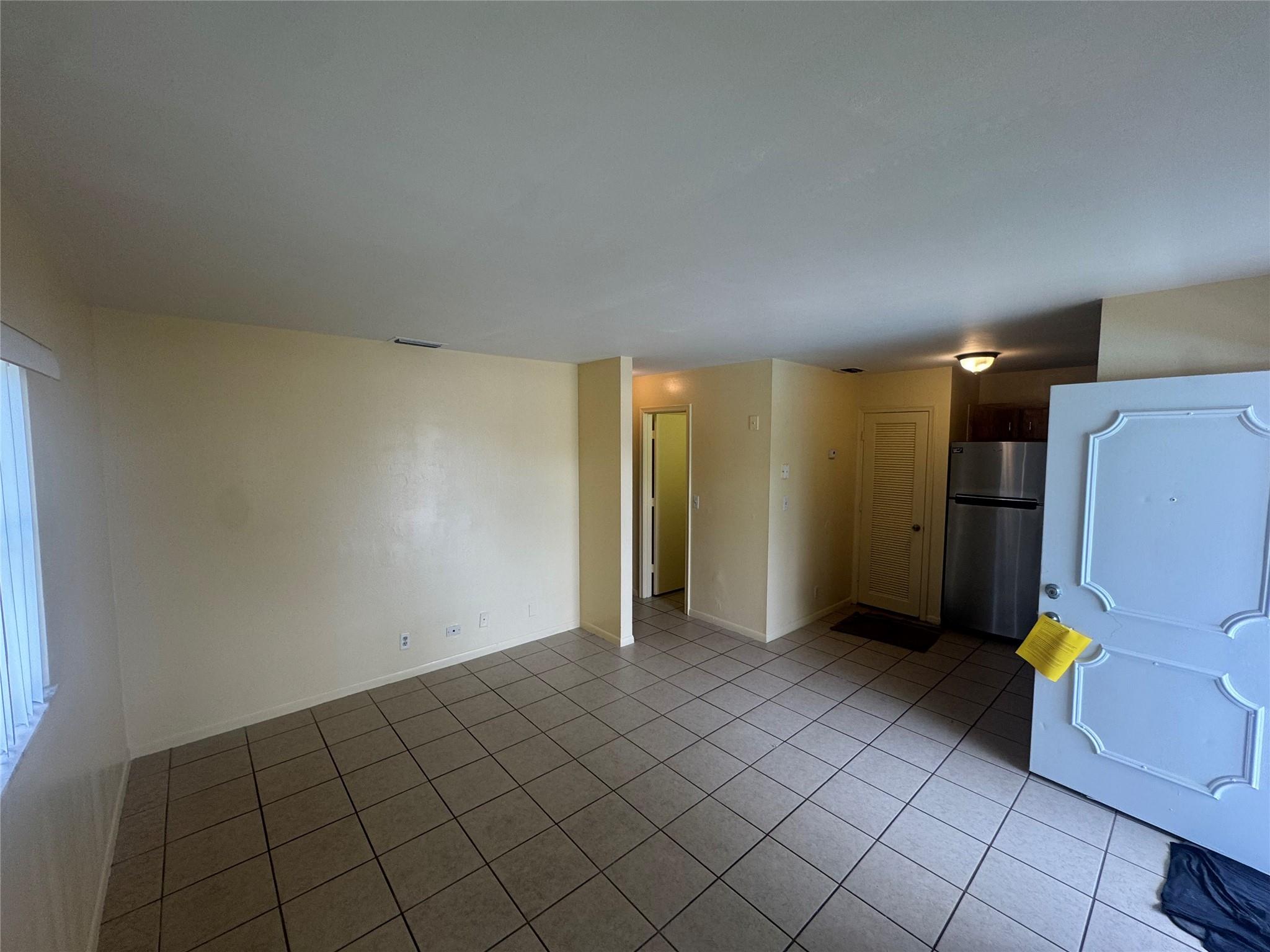 VILLAGE PARK AT OAKLAND C - Residential Lease