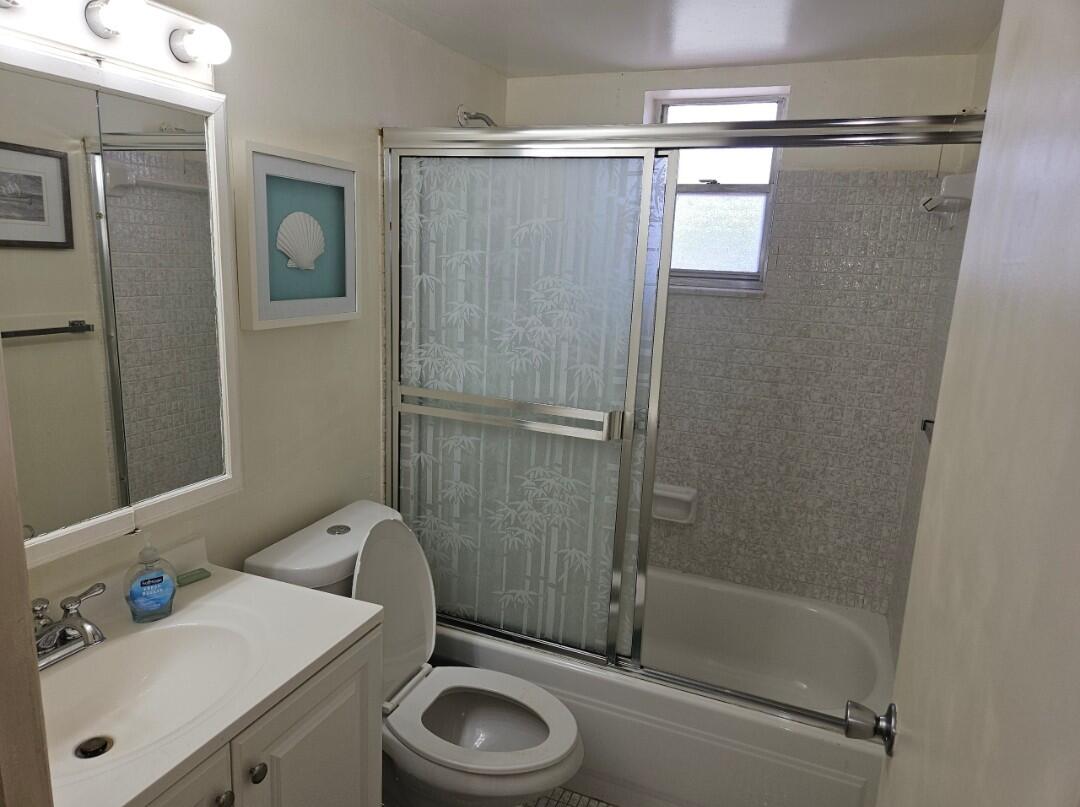 LAKE CLARKE GARDENS CONDO 2 - Residential