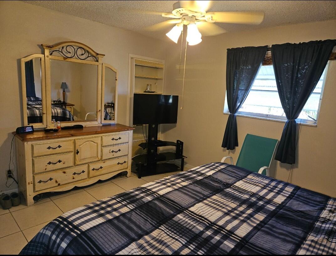 LAKE CLARKE GARDENS CONDO 2 - Residential