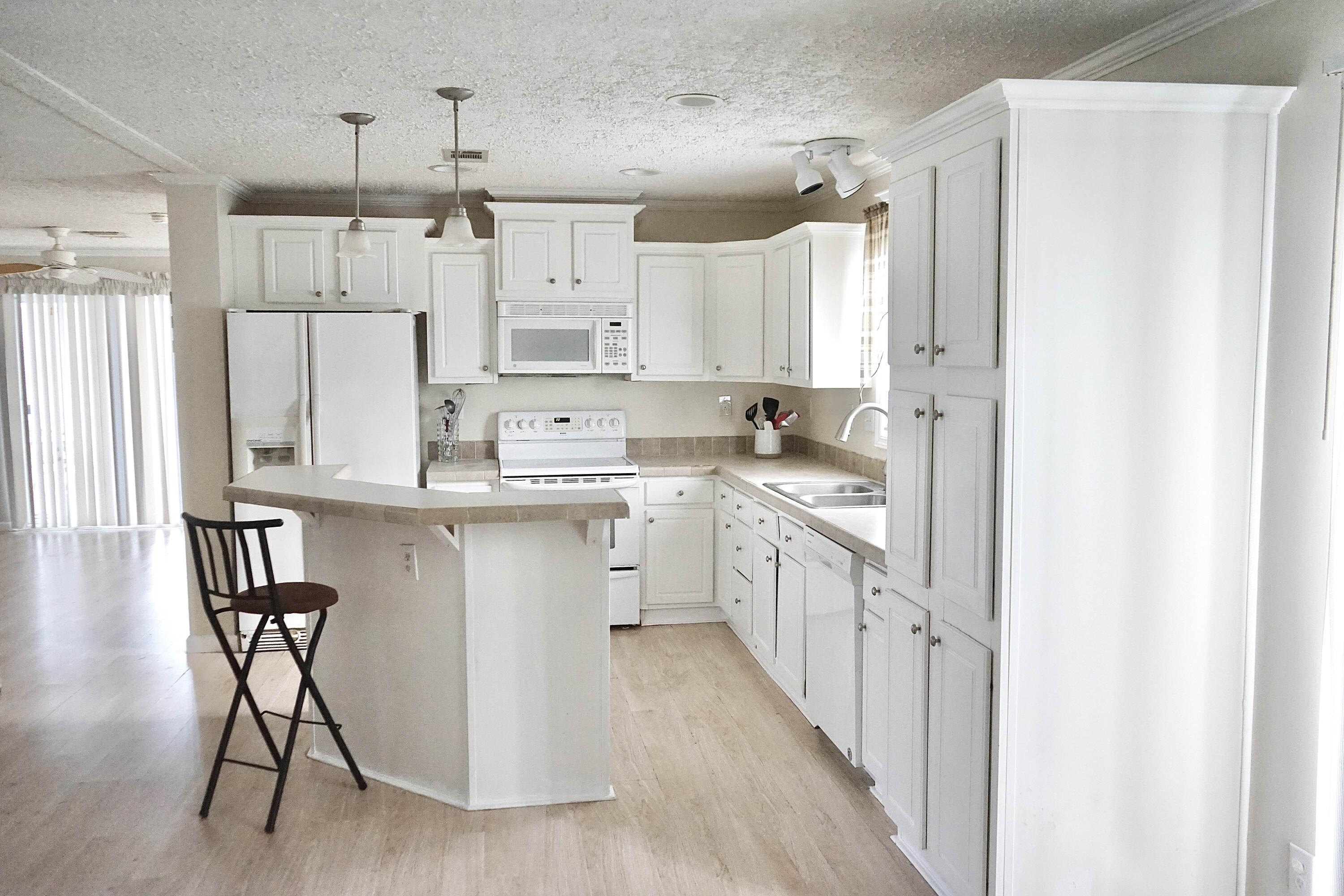 RAVENSWOOD ESTATES & MARINAS - Residential