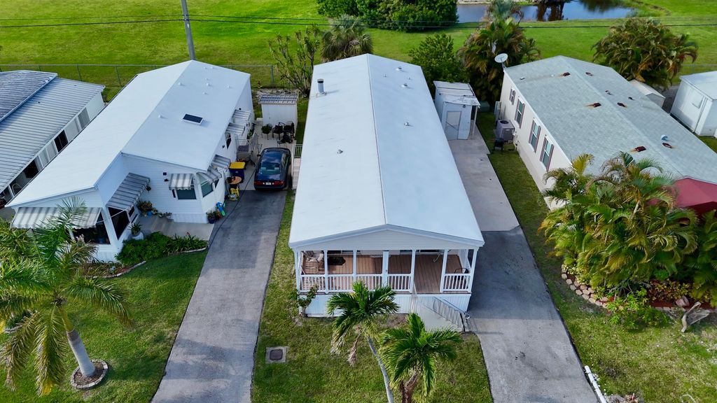 Photo of 2937 SW 54th Street, Fort Lauderdale, FL 33312 (MLS # B26023175)