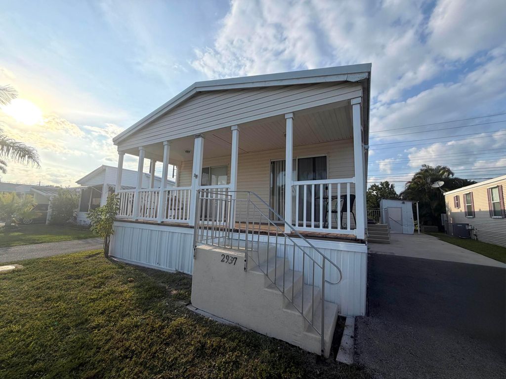 Photo of 2937 SW 54th Street, Fort Lauderdale, FL 33312 (MLS # B26023175)