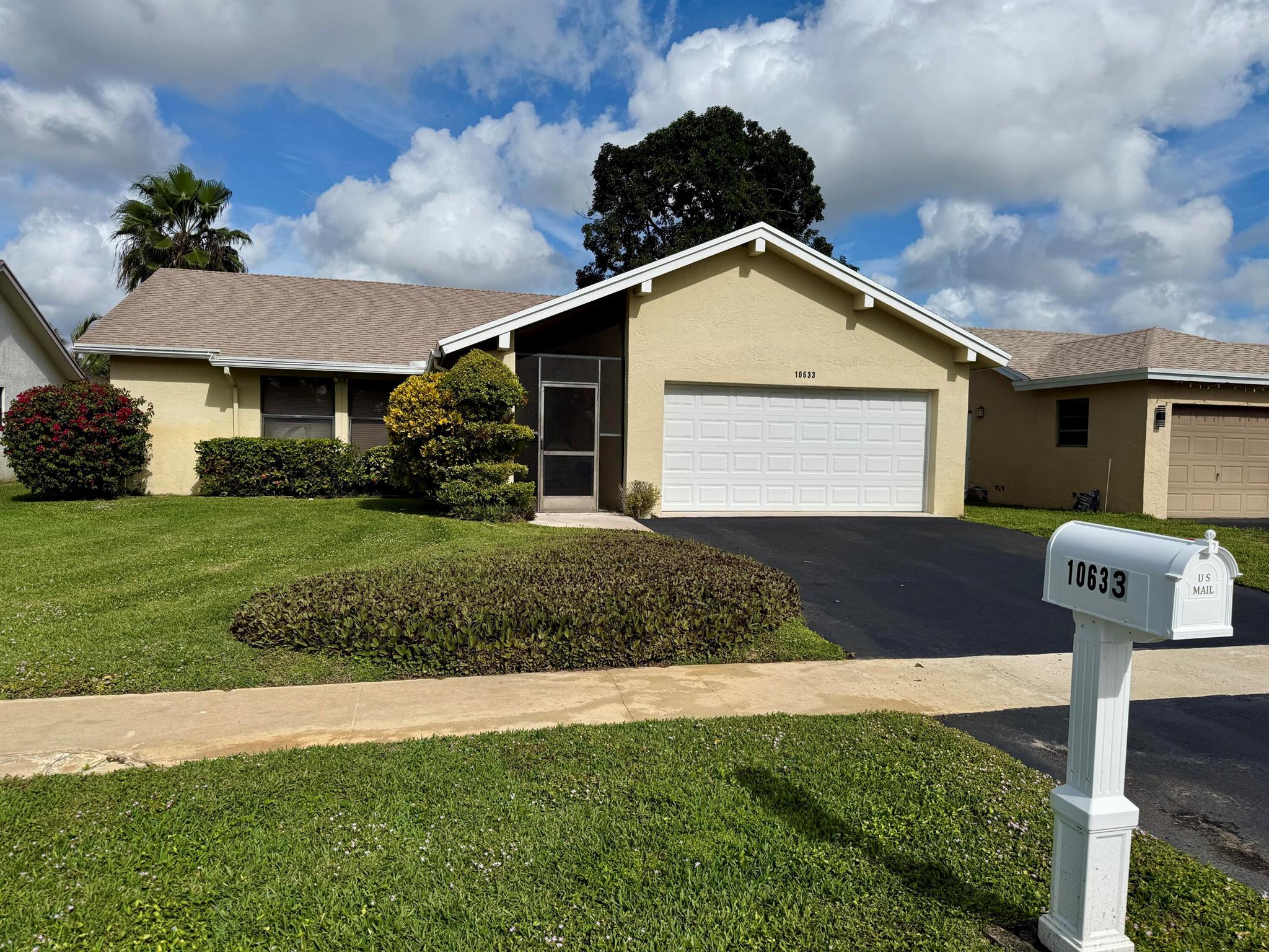 BOCA CHASE GREENBRIAR - Residential