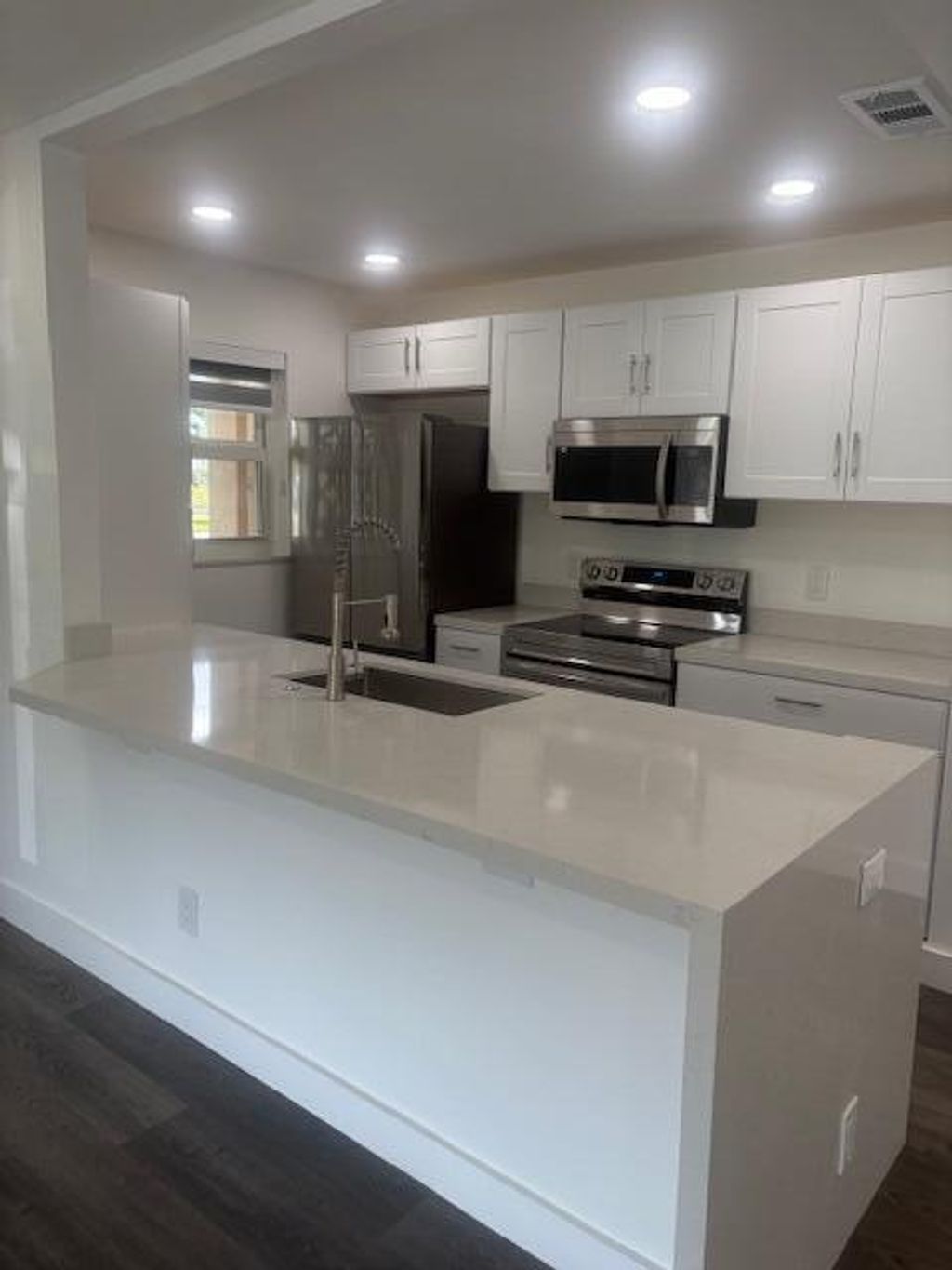 Photo of 1022 Circle Drive #D, Delray Beach, FL 33445 (MLS # R11135972)