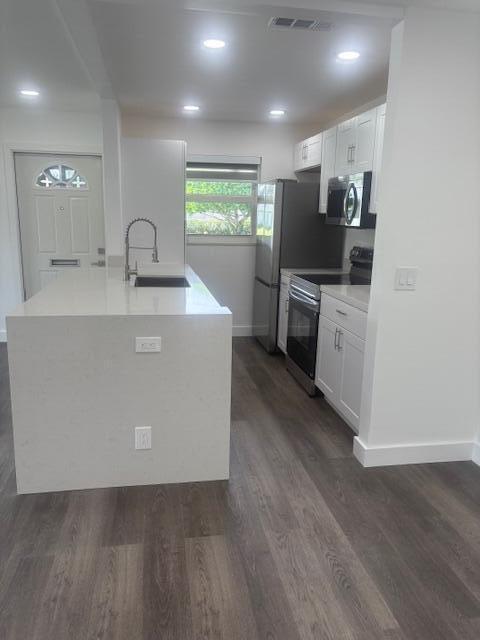 Home Search 1 1022 Circle Drive D