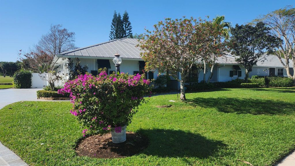 Photo of 4321 Gator Trace Drive, Fort Pierce, FL 34982 (MLS # R11065369)