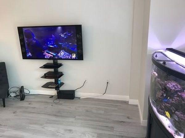 Village at Sailboat Bend - Residential Lease