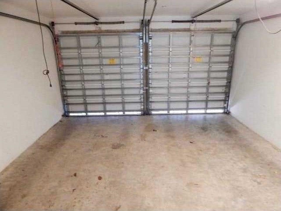 Village at Sailboat Bend - Residential Lease