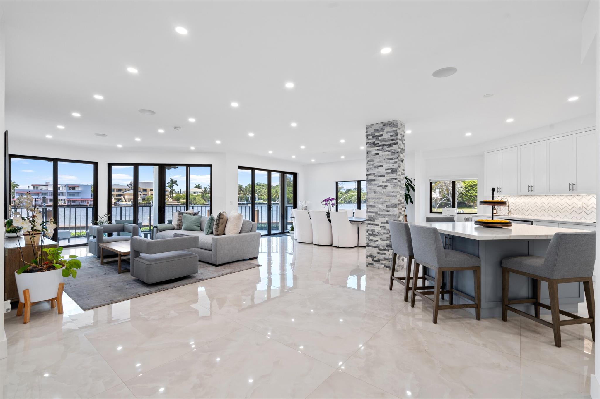 WATERWAY NORTH CONDO - Residential