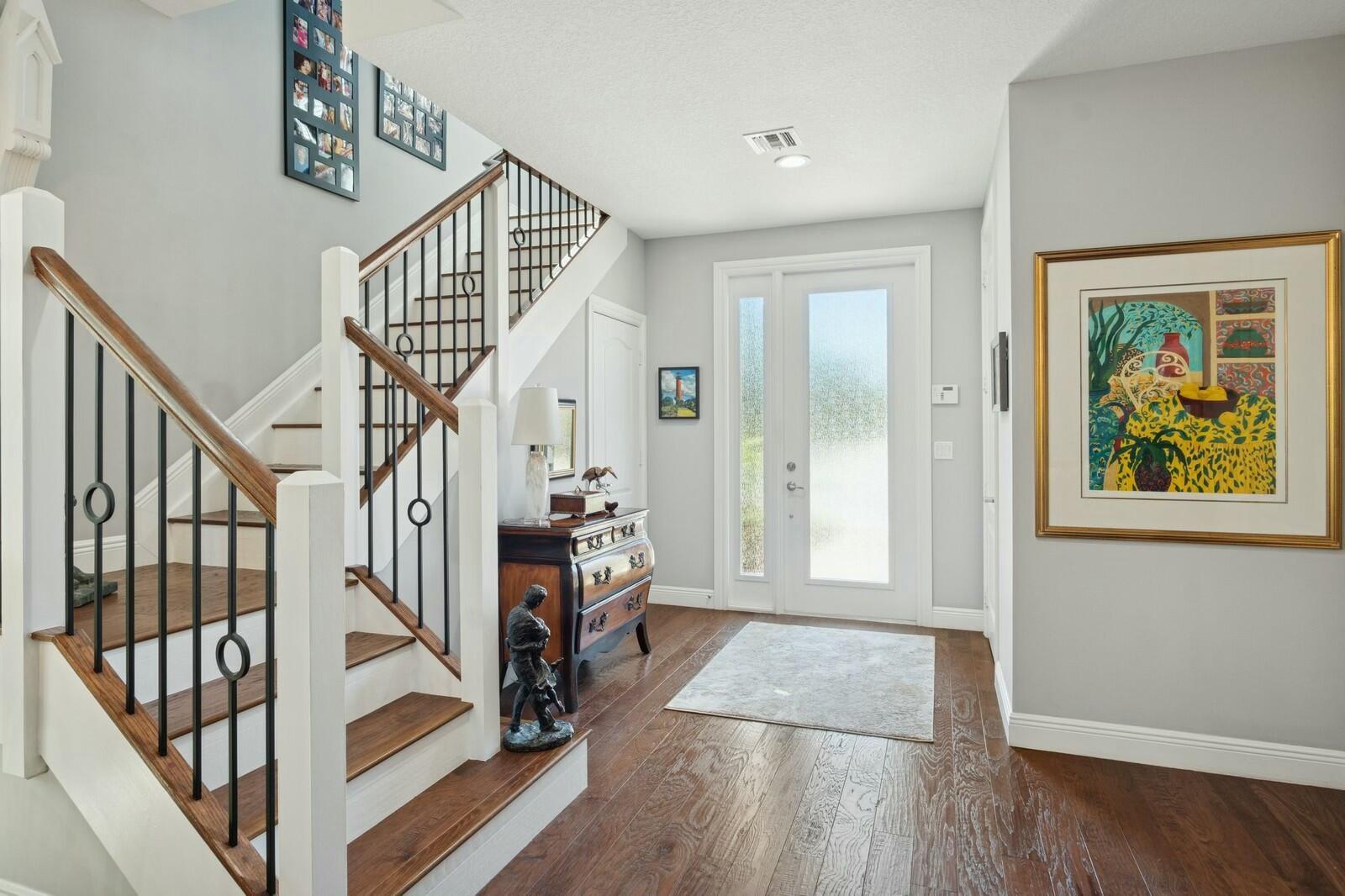 225 Diamante Way