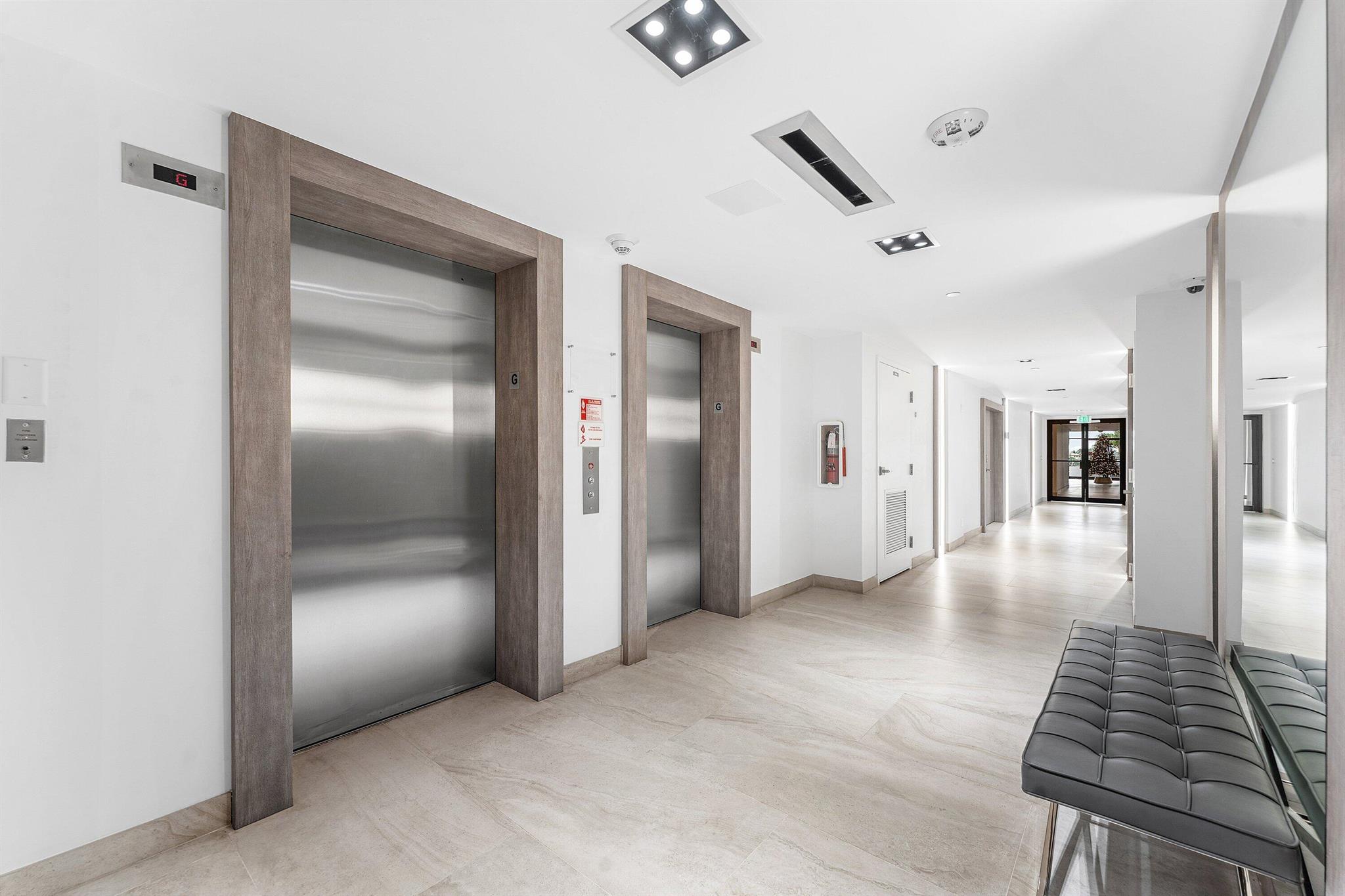 HILLSBORO OCEAN CLUB COND - Residential